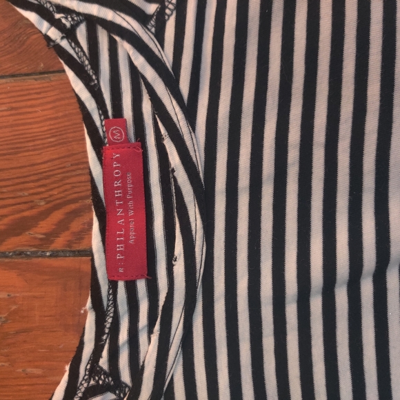 Philanthropy top - Picture 2 of 2